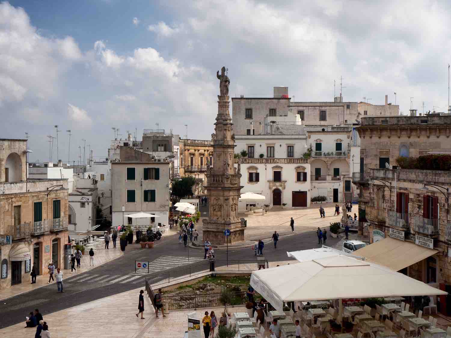 Piazza della libertà - Obelisk of Sant'Oronzo